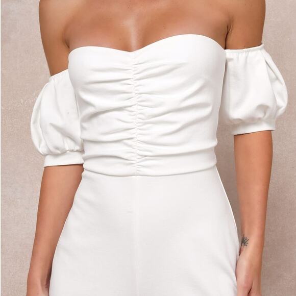 Lulus NWOT Impress Release White Off-The-Shoulder Puff Sleeve Ponte Jumpsuit XS - Picture 4 of 10